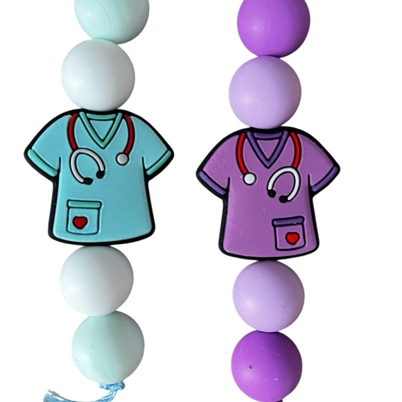Nurse badge pulls keychains scrubs pink blue purple - Picture 4 of 4